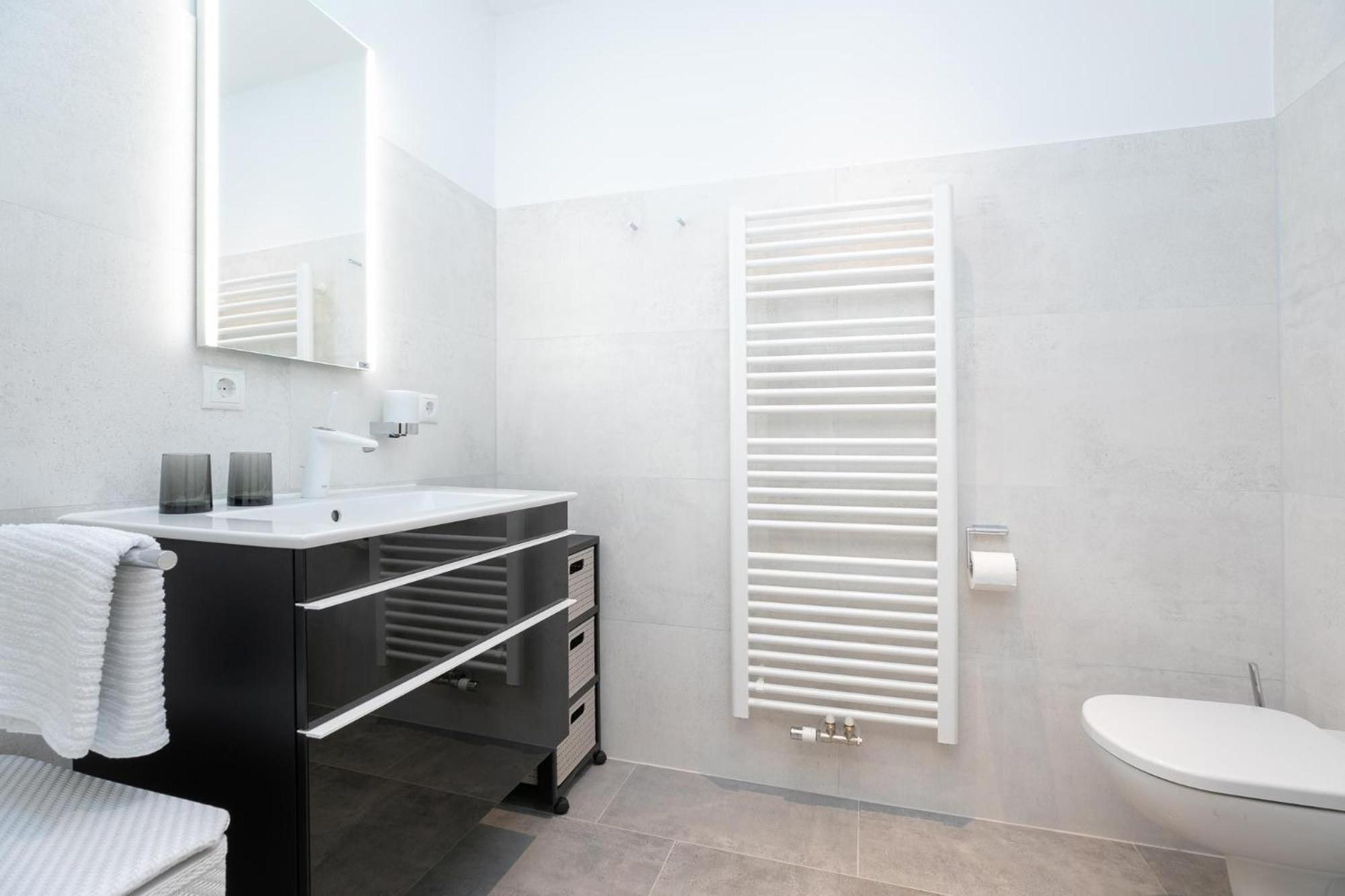 Lucia Apartment *